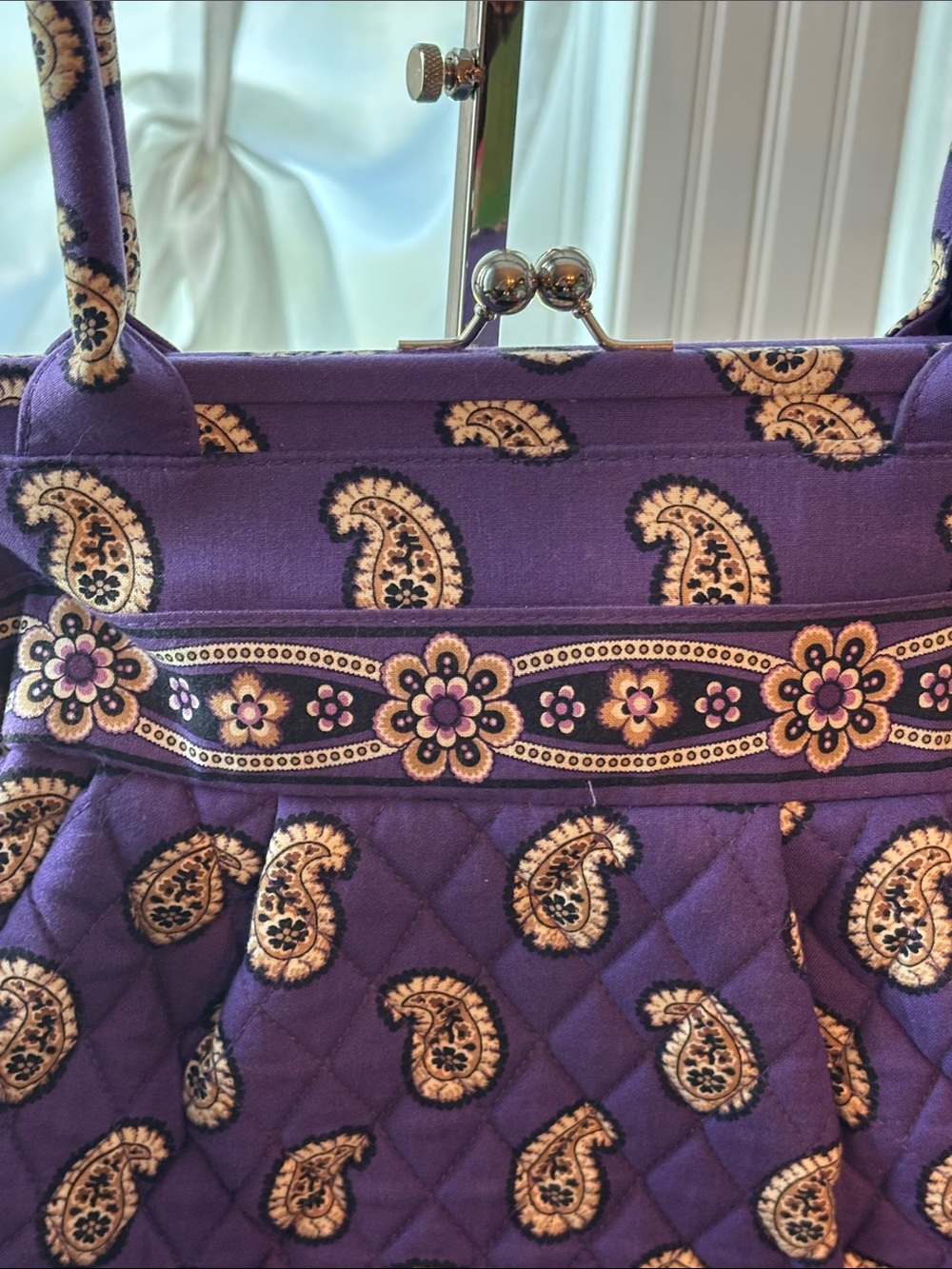 EUC VERA BRADLEY Alice Frame Shoulder Kiss-lock Bag – Simply Violet (2010) - Picture 6 of 8